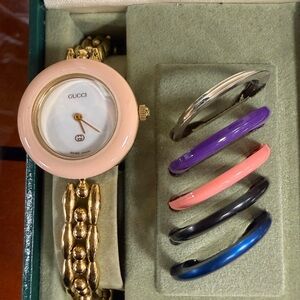 Gucci Women's Gold Watch with Pink Bezel and Bracelet Set